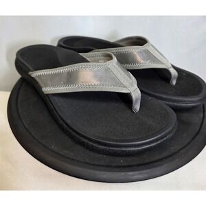 NIB Abeo Womens Maddie Size 11 Metallic Silver Leather Neut Thong Slide Sandal